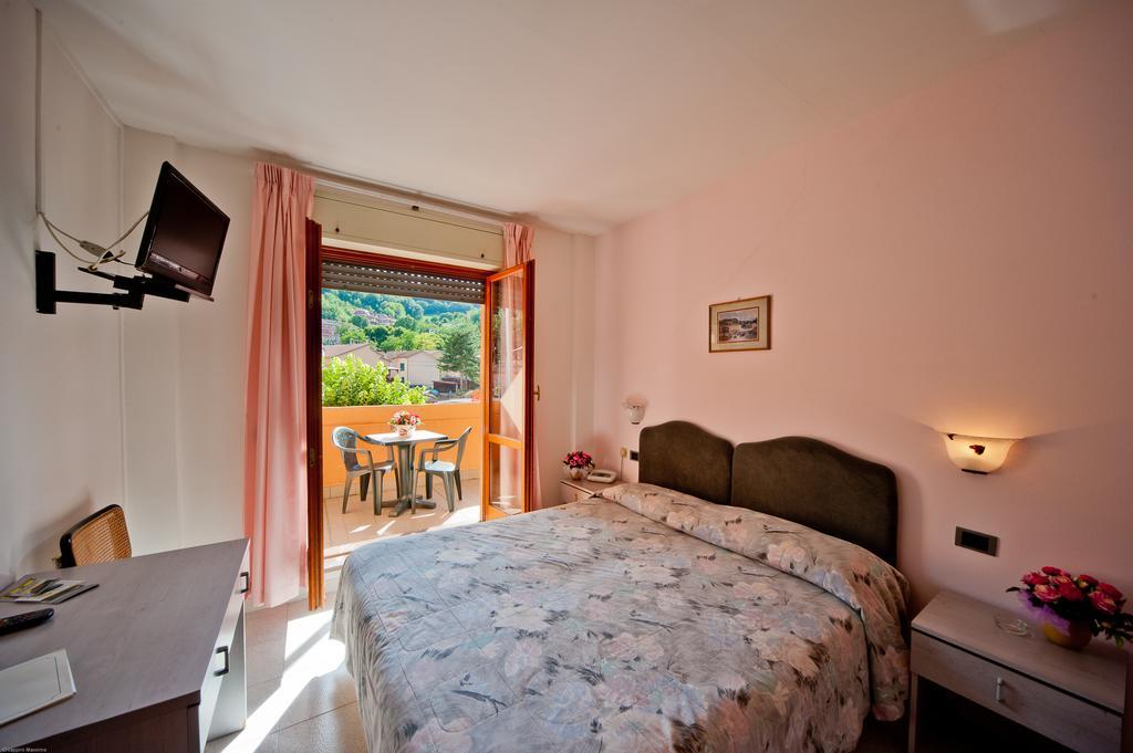 Hotel Il Quadrifoglio Cascia Pokój zdjęcie