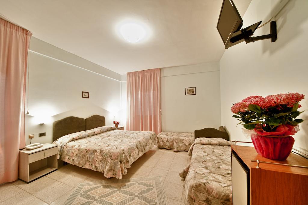 Hotel Il Quadrifoglio Cascia Pokój zdjęcie