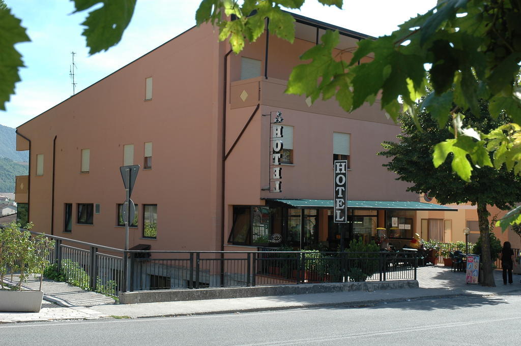 Hotel Il Quadrifoglio Cascia Zewnętrze zdjęcie