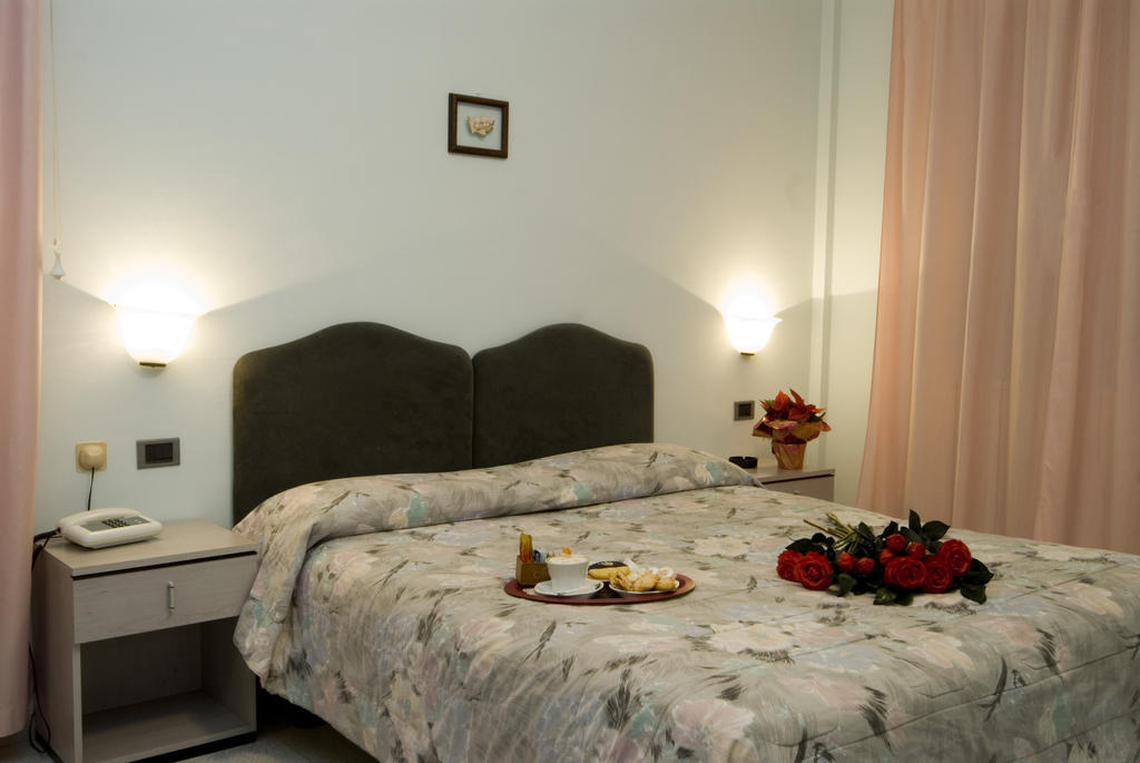 Hotel Il Quadrifoglio Cascia Pokój zdjęcie